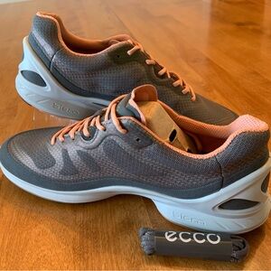 Ecco Biom Shoes Size 9 Women’s Gray/Peach Extra Laces NWOT